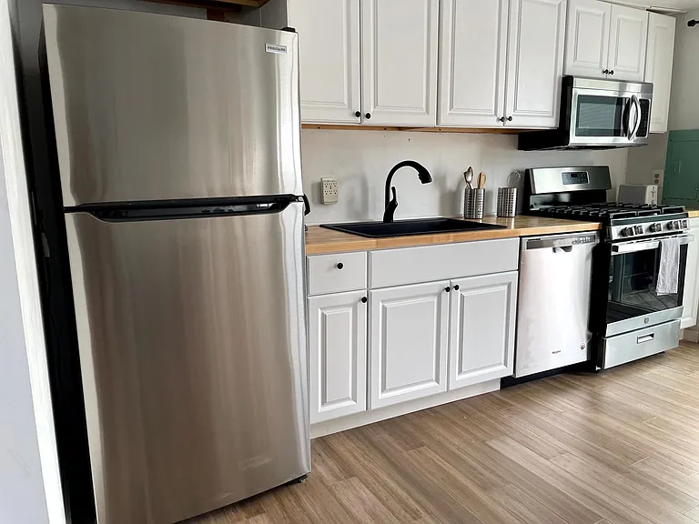 1802 Long Beach Blvd — Photo 8