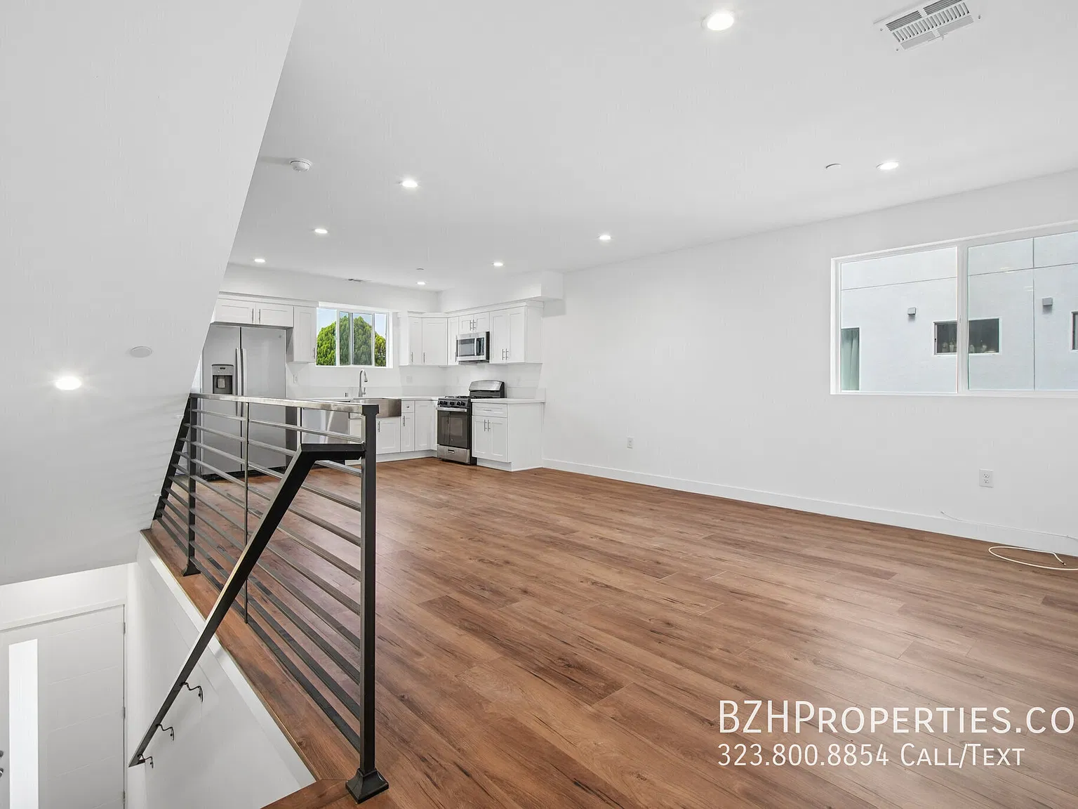 Brand-New Contemporary Living in Prime North Hollywood! — Photo 3