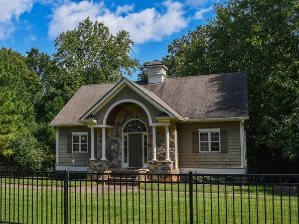 4645 Lanier Blvd, Oakwood, GA 30566