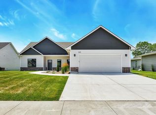 509 S Sweetwater Rd, Maize, KS 67101