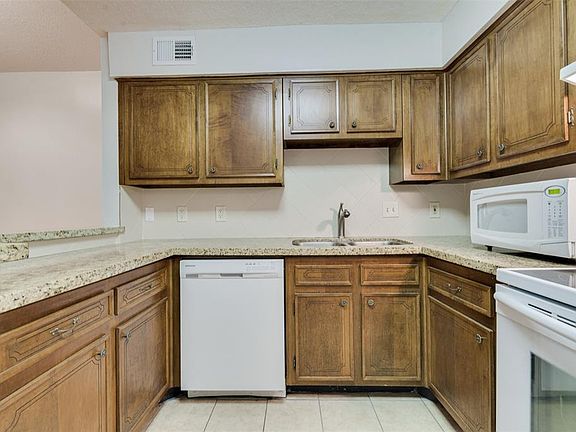3rd image of 2574 Marilee Ln APT 27