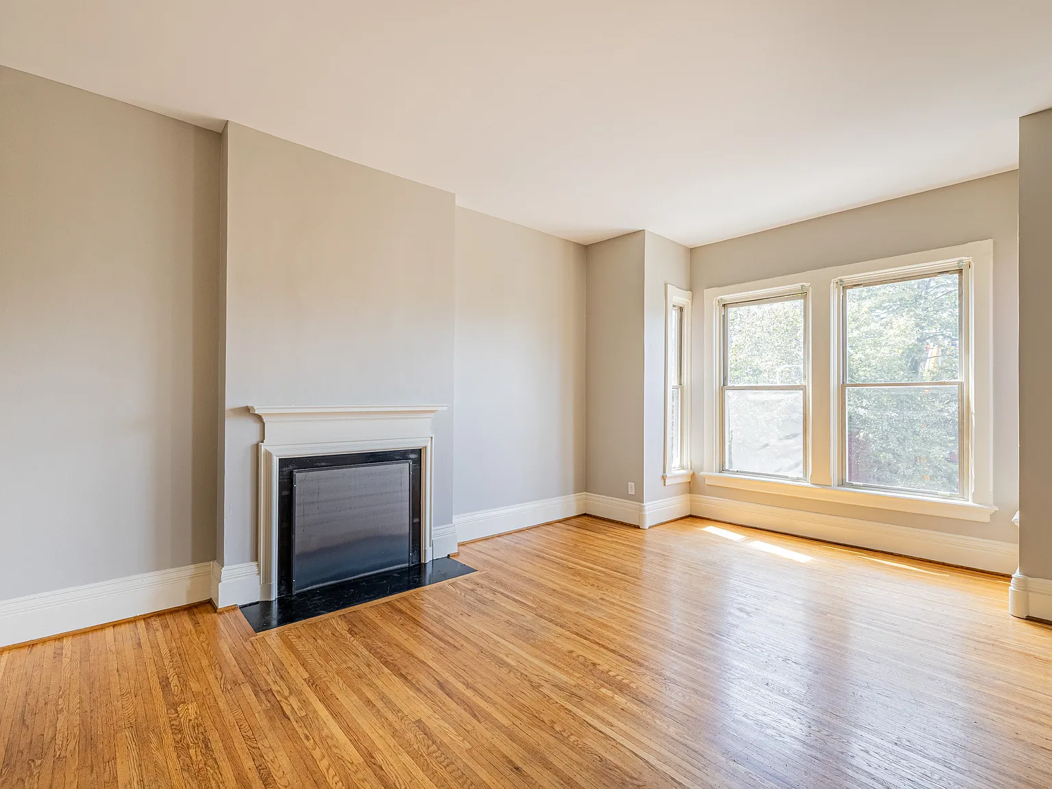 2 bed, 1200 sqft, $1,445 — Photo 4