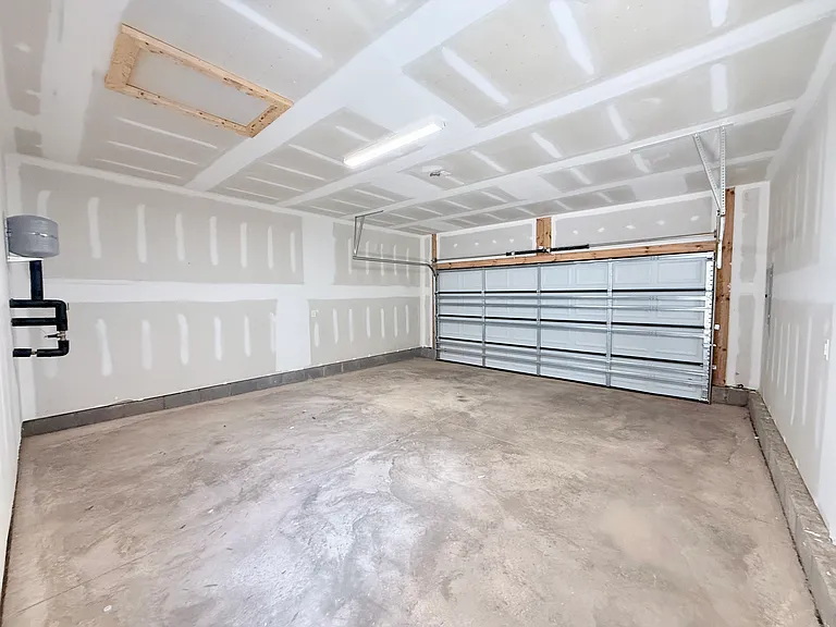2 Car Garage