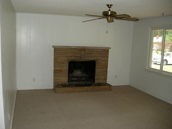2nd image of 5520 Elam Ave
