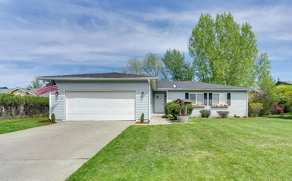 3 bed, 1400 sqft, $2,000 — Photo 1