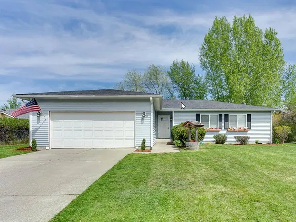 915 W Dee Ct, Hayden Lake, ID 83835
