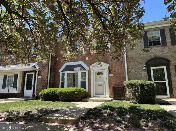 7950 Lakecrest Dr, Greenbelt, MD 20770