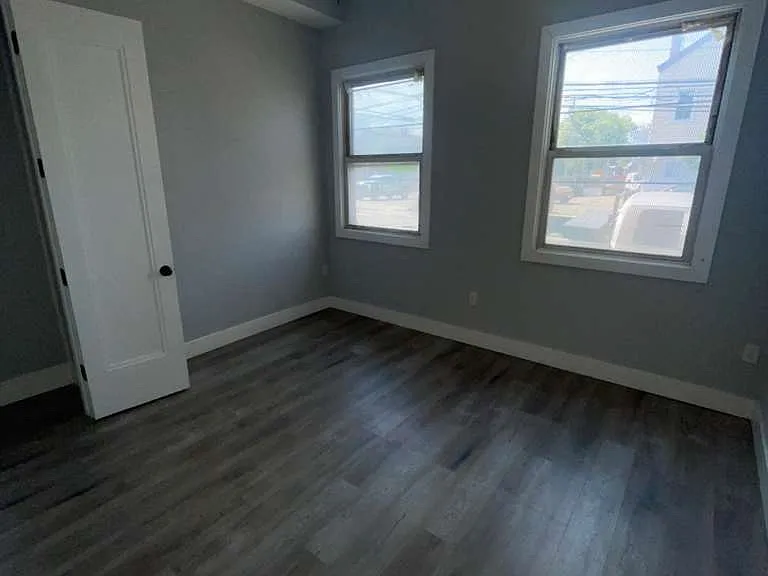 467 Ferry St #1F — Photo 9
