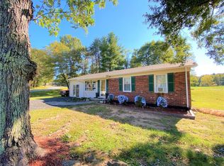 108 Sparrow Rd, Eden, NC 27288