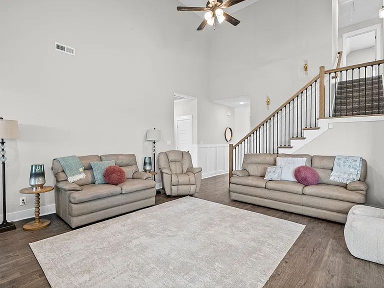 538 Fieldview Way — Photo 6