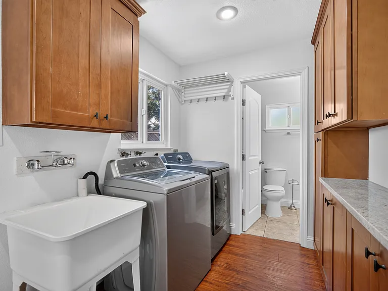 2045 Larsen Ct — Photo 25