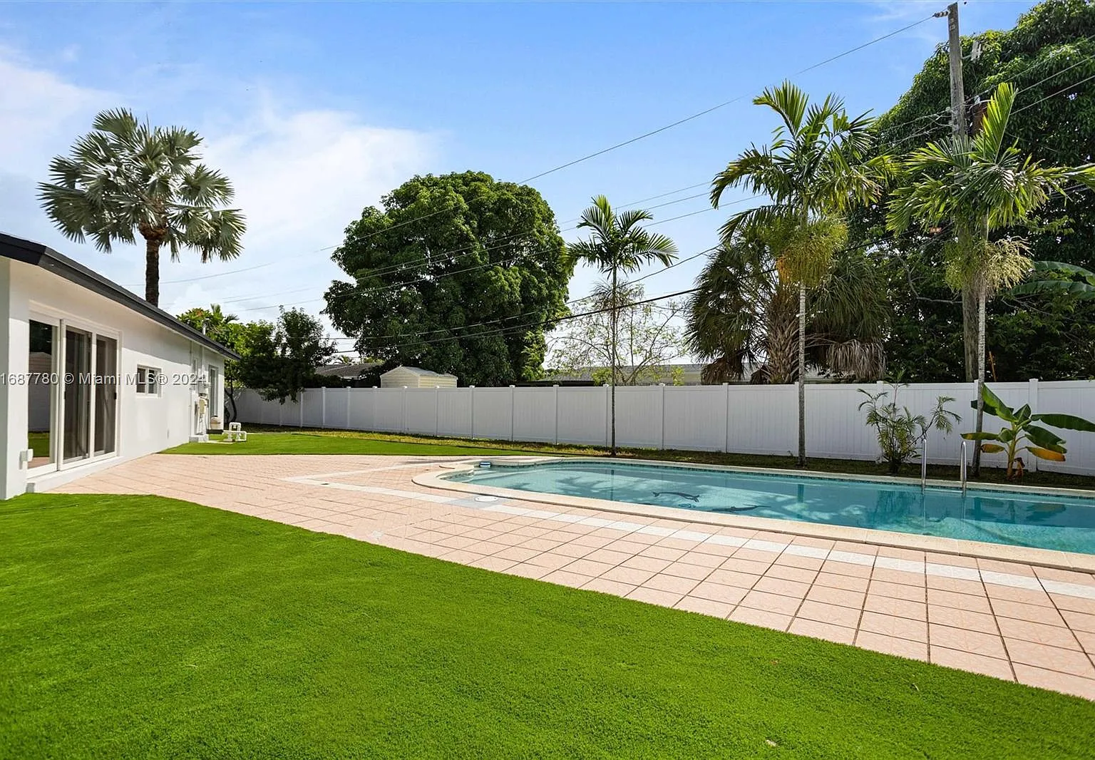 3 bed, 1600 sqft, $4,500 — Photo 4