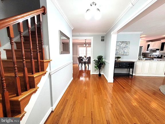 5th image of 3911 Shelley Ln