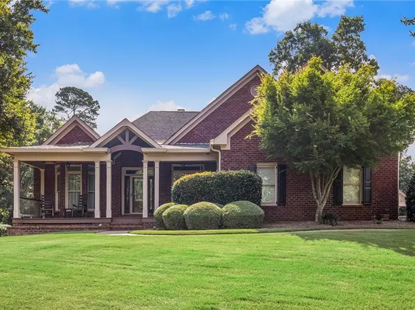 629 Wellington Dr, Winder, GA 30680
