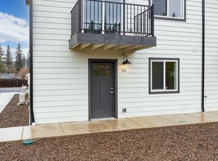 101 Erickson Ave #B, Shady Cove, OR