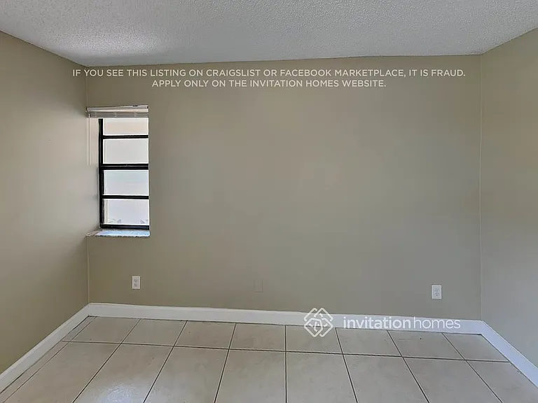 8315 NW 80th St — Photo 12