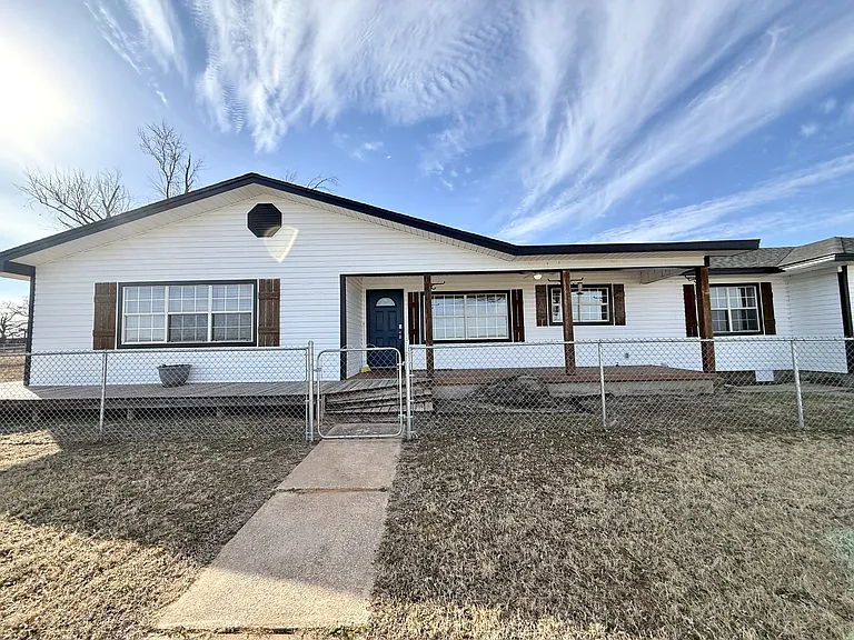 1654 Ponderosa Rd — Photo 1