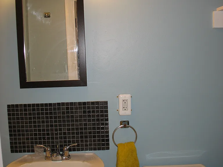 404 2nd St #1 — Photo 12
