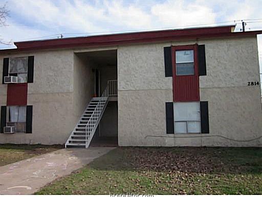 1st image of 2814 Cypress Cir