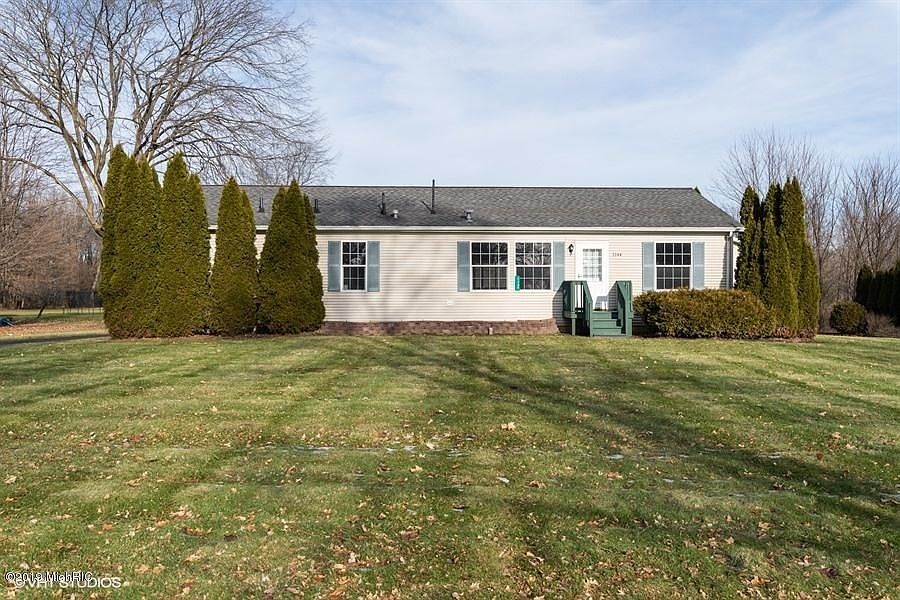 1st image of 1144 W C Ave