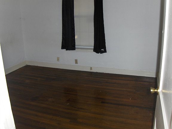 2nd image of 1622 15th St