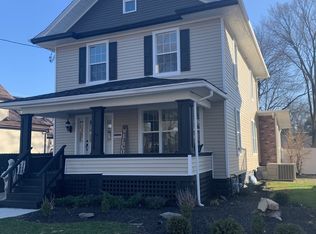 606 Jackson St, Aurora, IL 60505