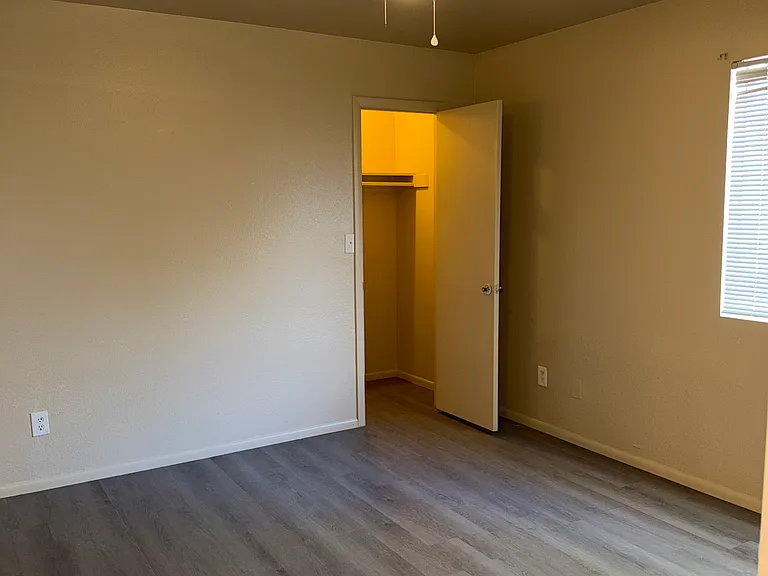 7126 N 19th Ave #218 — Photo 12
