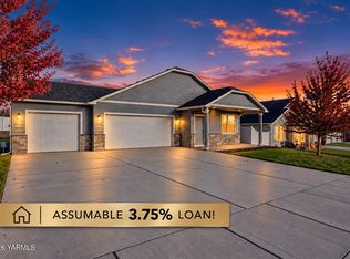 509 Stuart St, Moxee, WA 98936
