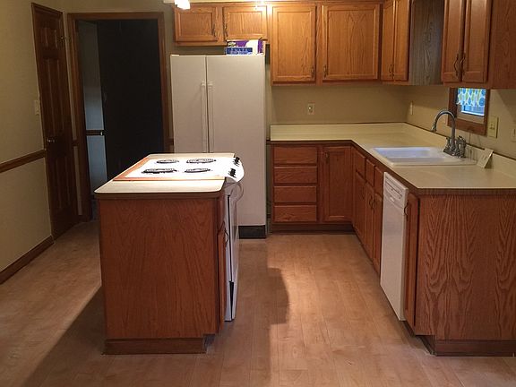 Lam Floors in Kit, Open Airy