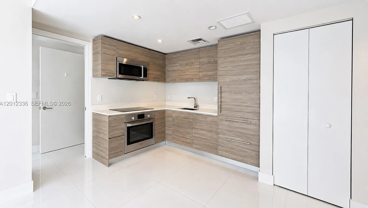 1300 S Miami Avenue Condo — Photo 4