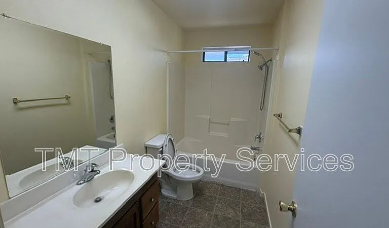 535B Sims Ave — Photo 12