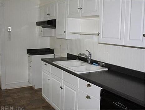 2nd image of 325 Opal Ave