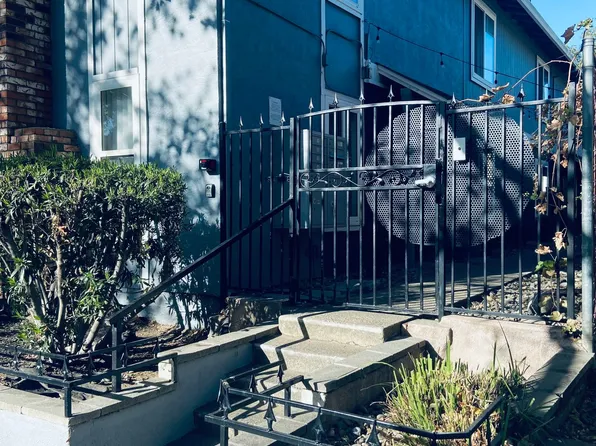 W St Apartments, 1717 W St #53c8e36ce, Sacramento, CA 95818