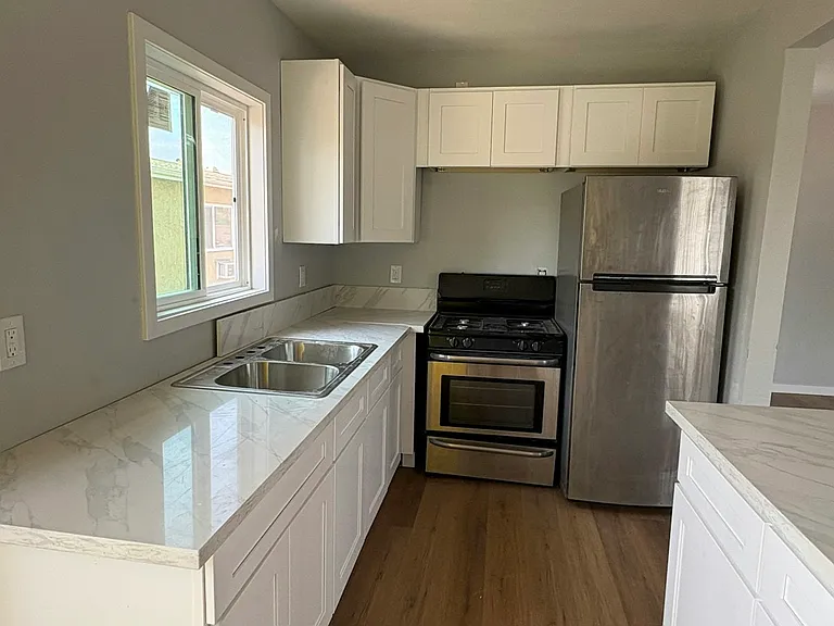 7944 Comstock Ave #C — Photo 2