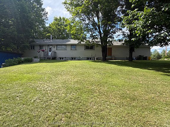 5th image of 9950 Round Lake Rd