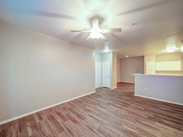 Arlington Park Villas — Photo 21