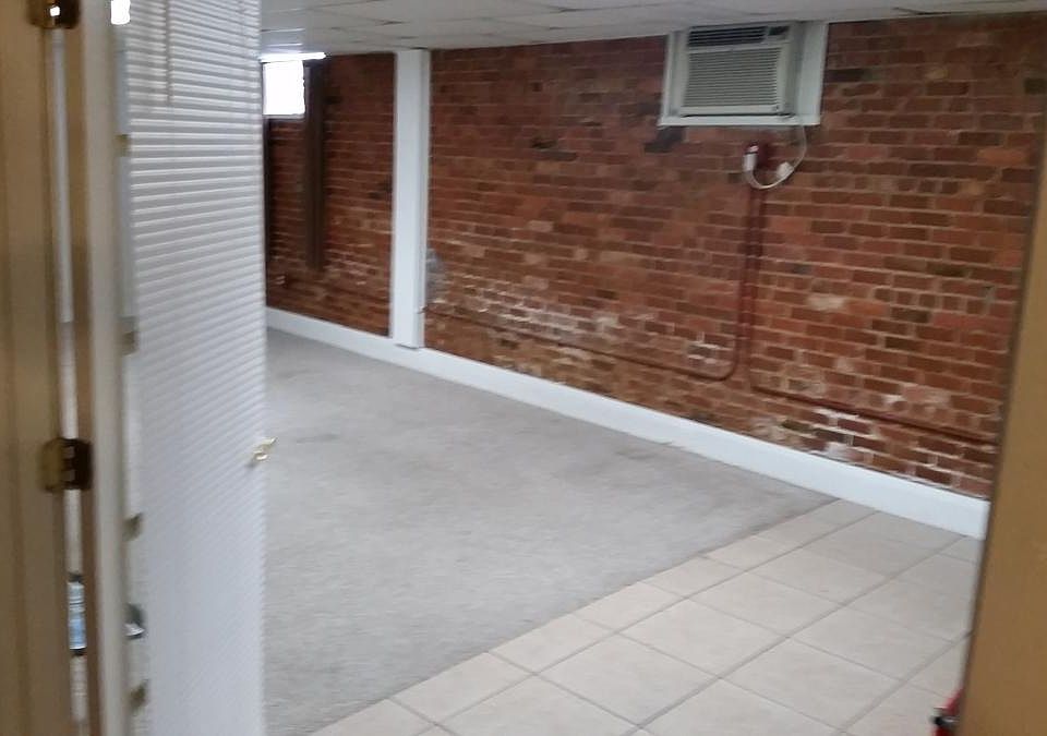 Living Room Tiled and Carpet