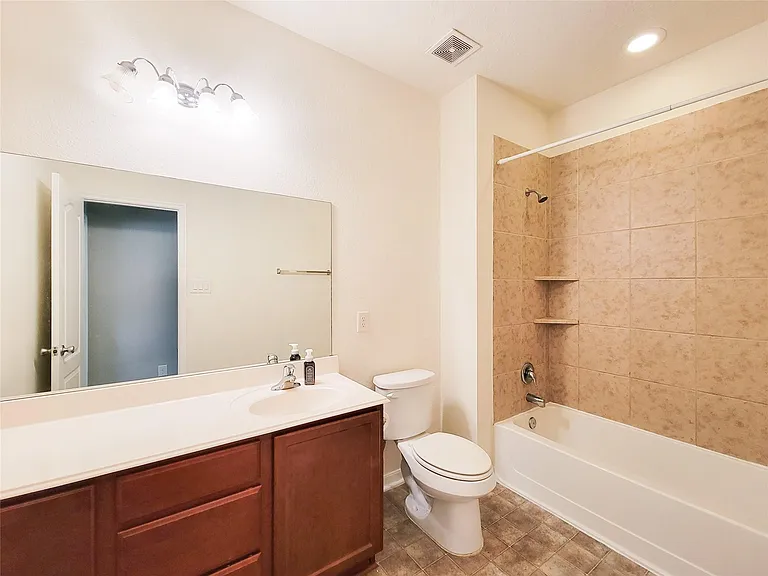 3007 Meadow Prairie St — Photo 22
