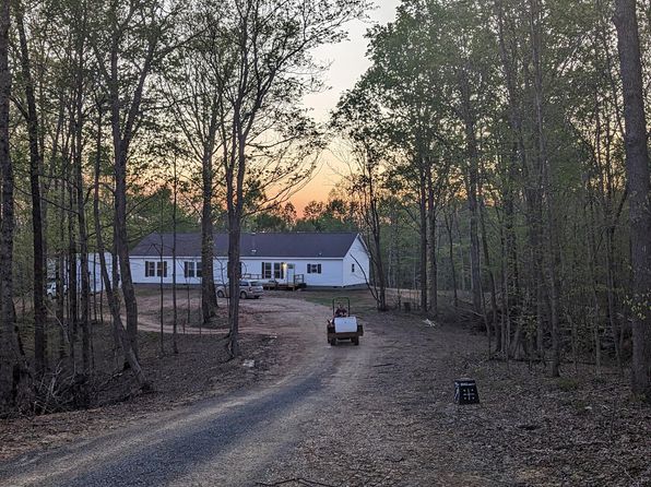 137 Bob Walker Rd