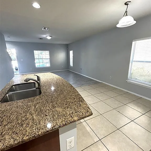4714 Chatterton Way — Photo 15