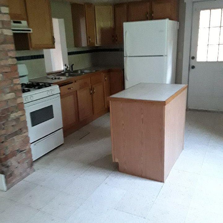 2nd image of 283 State St