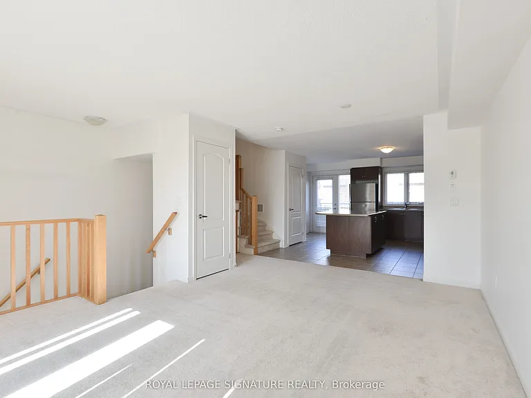 3135 Boxford Cres #6 — Photo 3