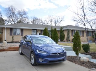 352 S Yost St, Aurora, CO 80012