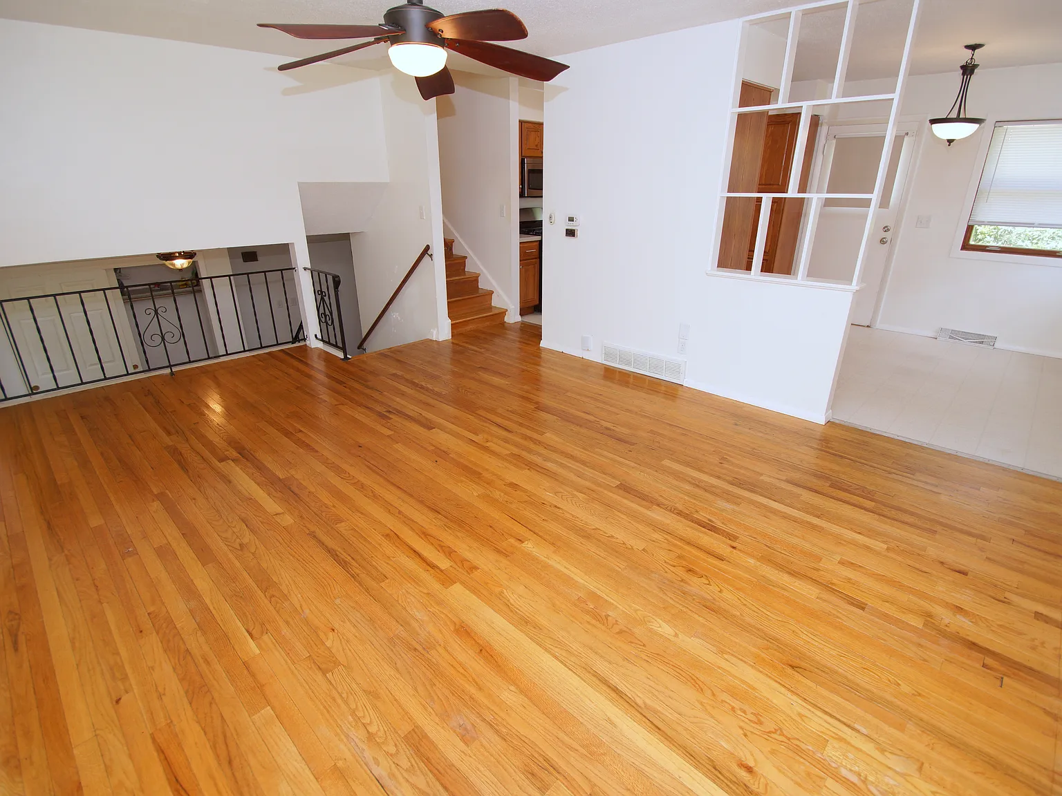 2904 Greenway Dr — Photo 3