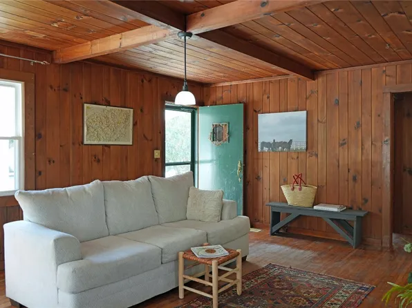 560 N 5th Street, Highlands, NC 28741