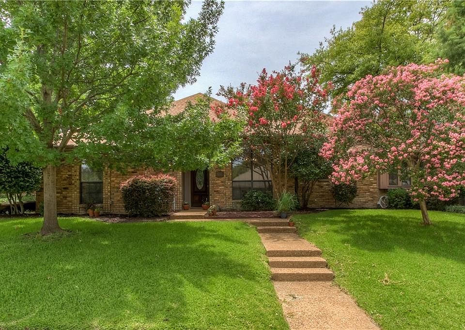 1st image of 4515 Silverthorn Dr
