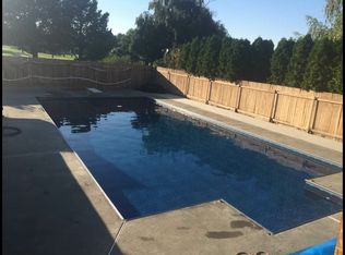 202 Pinetree Ln, Richland, WA 99352