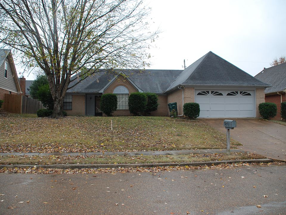 1st image of 8231 Crimson Creek Dr