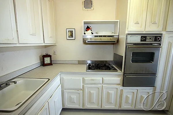 Sold by Bellmarc Realty | media 13