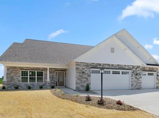 1290 Kayenta Trl, Fort Wayne, IN